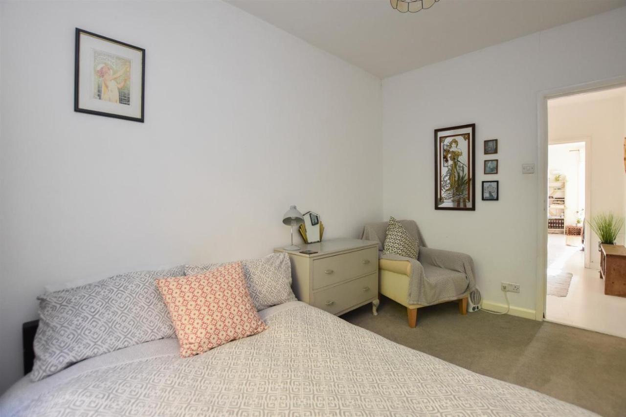 Stunning 2 Bed With Sea View In Hastings Old Town Apartment Exterior photo